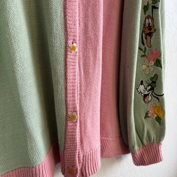 Disney Hot Topic Pastel Colorblock Cardigan Mickey Minnie Sweater Plus Size 5 - Picture 3 of 9